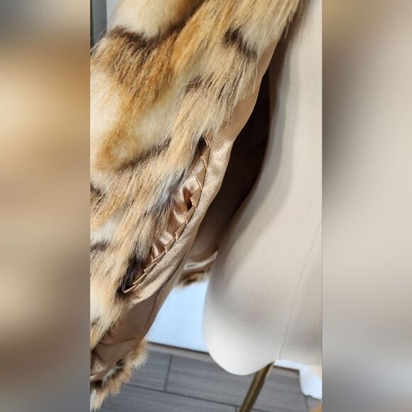 NWOTโRachel Zoe Faux Fur Vest - Size XS - Picture 10 of 16